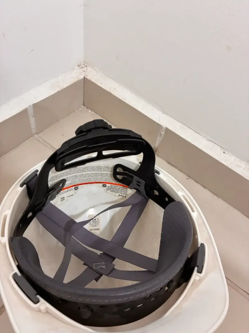 Casco de seguridad blanco con gafas protectoras GetPro - 2