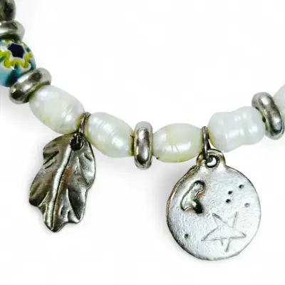 Pulseras con Dijes y Cuentas de Vidrio Set de 2 - miniatura 4