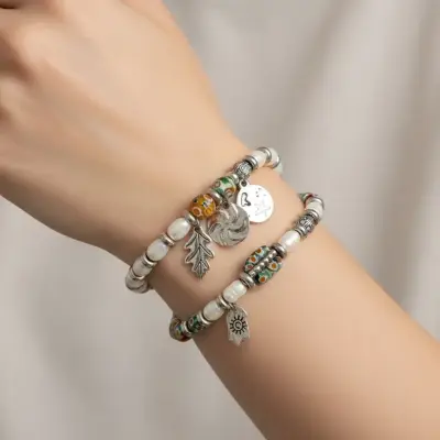 Pulseras con Dijes y Cuentas de Vidrio Set de 2 - miniatura 5