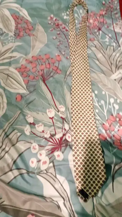 Corbata Cacharel estampado floral elegante - miniatura 1
