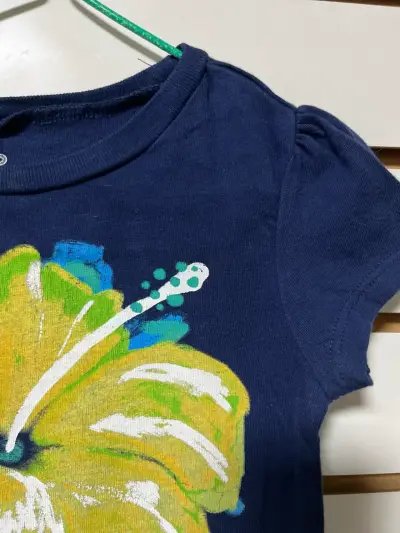 Polera niña azul con flor Old Navy - miniatura 2