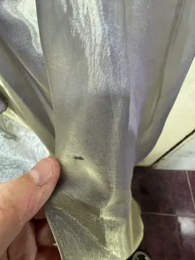Vestido de fiesta largo dorado con tirantes - miniatura 4