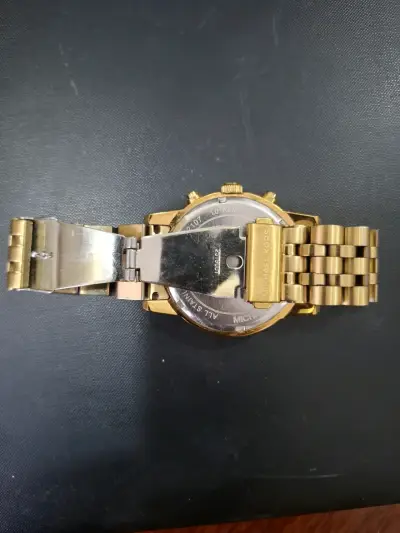 Reloj dorado Michael Kors cronógrafo elegante - miniatura 3
