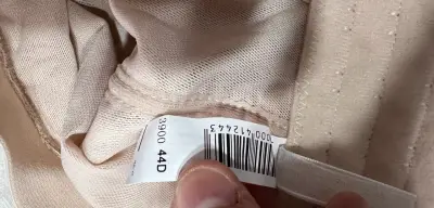 Sostén de encaje beige y negro para mujer - miniatura 3