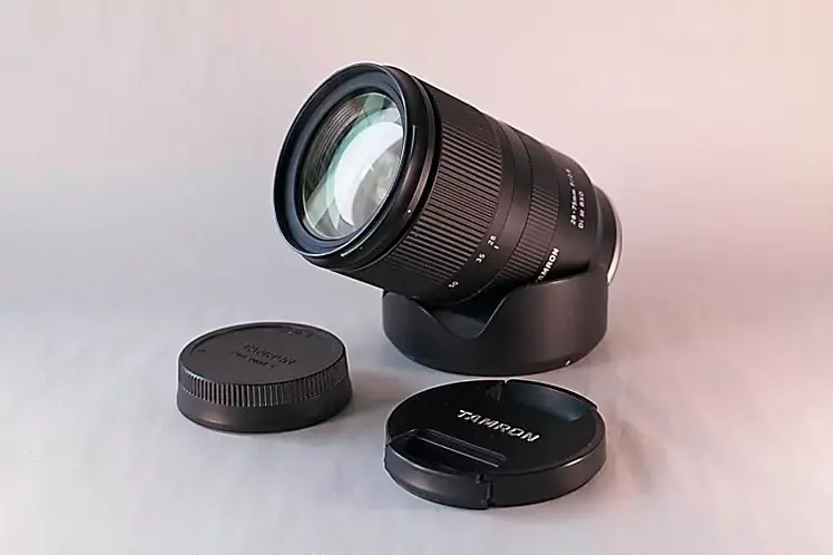 Lente Tamron 28-75mm f/2.8 Di III RXD para Sony - 2