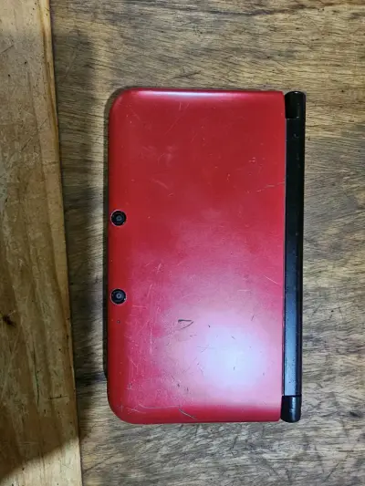 Consola Nintendo 3DS XL roja - miniatura 2