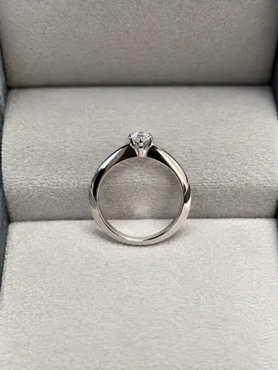 Anillo Helmlinger 18K con diamante natural - miniatura 1