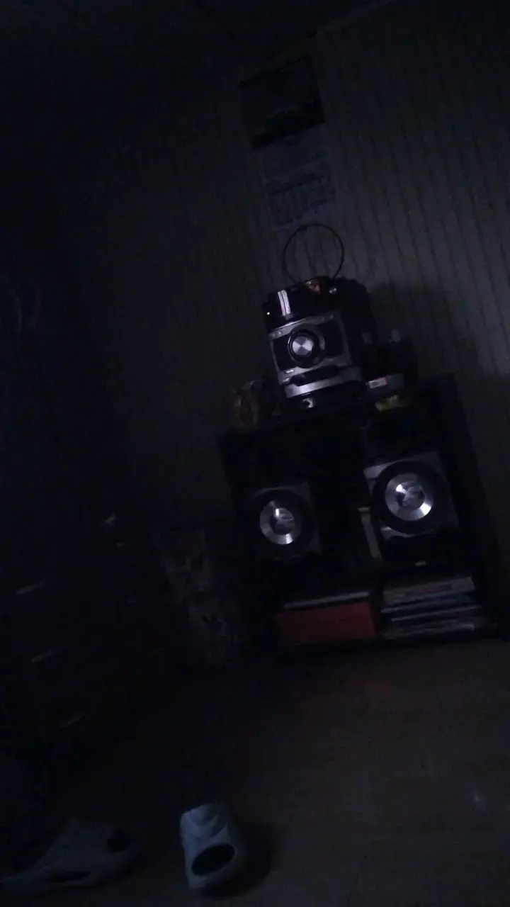 Sistema de sonido con parlantes potentes - 1