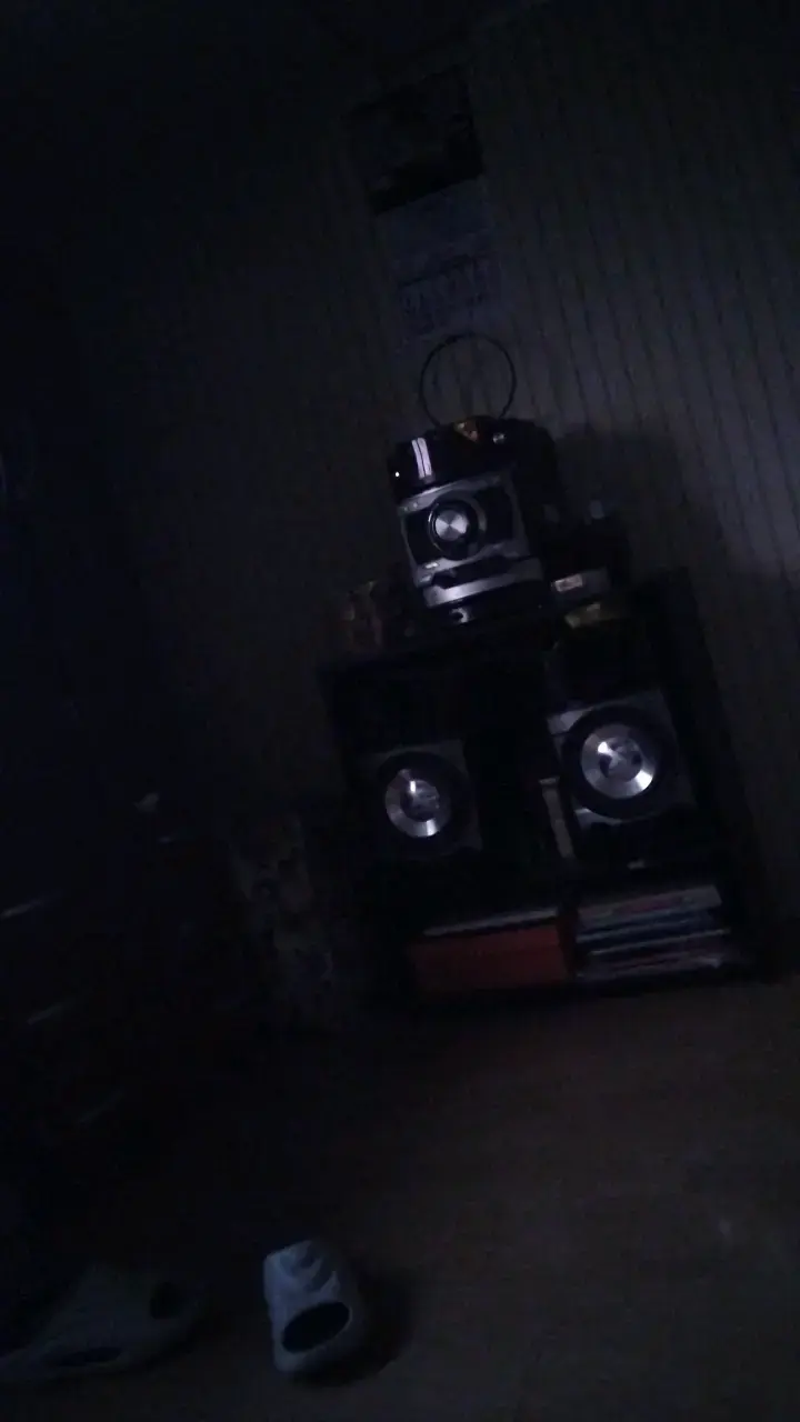 Sistema de sonido con parlantes potentes - 2