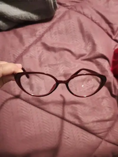 Lentes marco rojo estilo cat eye - miniatura 1