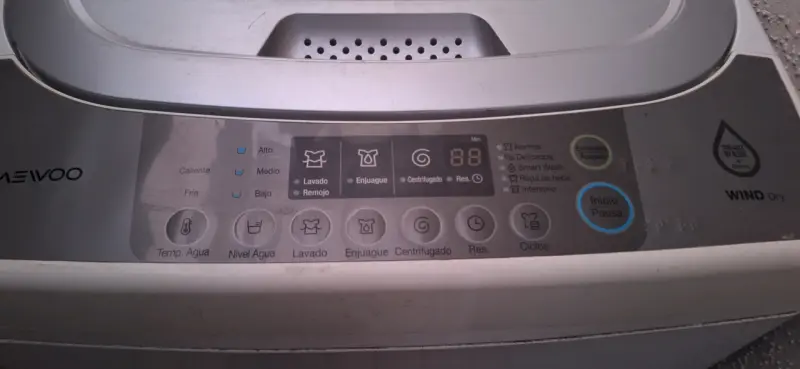 Lavadora Daewoo 8kg con Panel Digital - 2