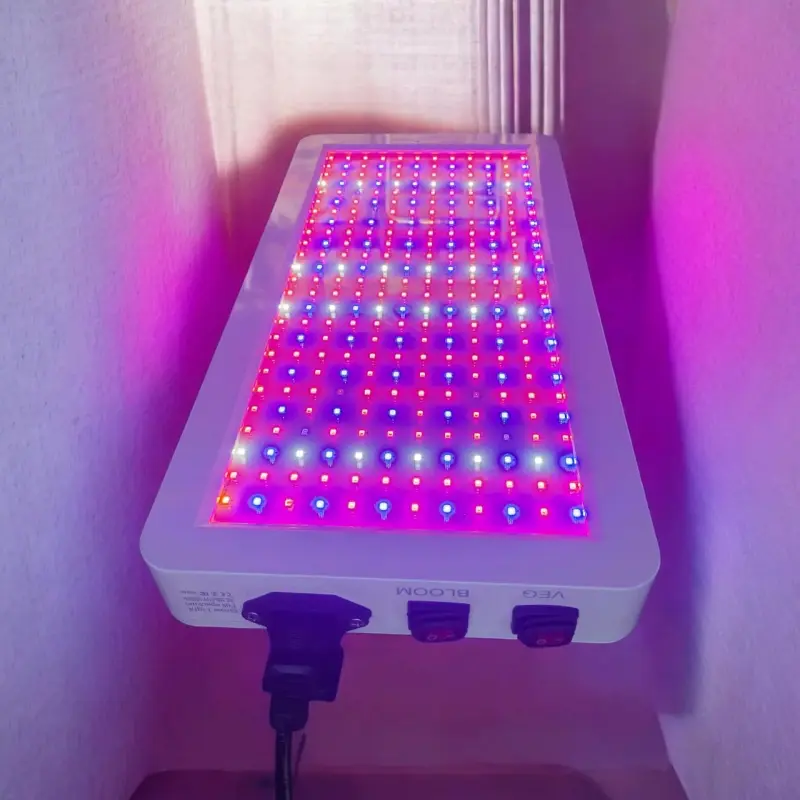 Luz LED de Cultivo para Plantas con Modos Veg y Bloom - 4