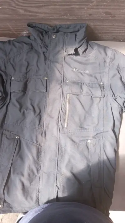 Chaqueta Columbia negra con forro polar - miniatura 2