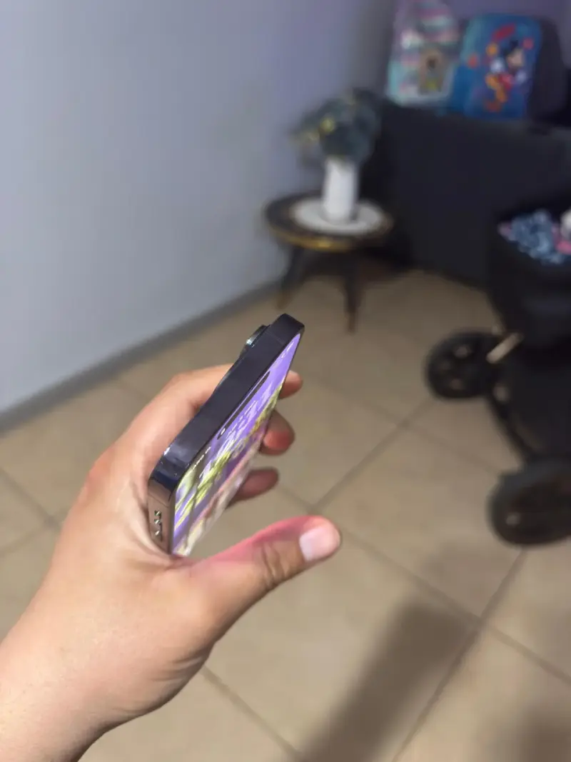 iPhone 14 Pro Max en buen estado - 4