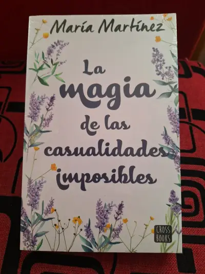 Libro 'La magia de las casualidades imposibles' de María Martínez - miniatura 1