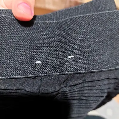 Falda negra plisada Alfani talla L - miniatura 4