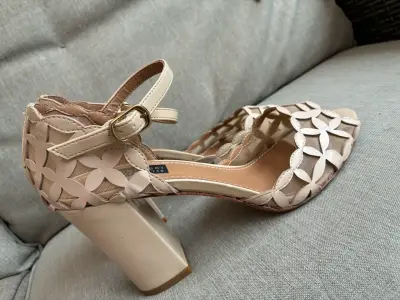 Sandalias de tacón beige BENEDUCCI - miniatura 2
