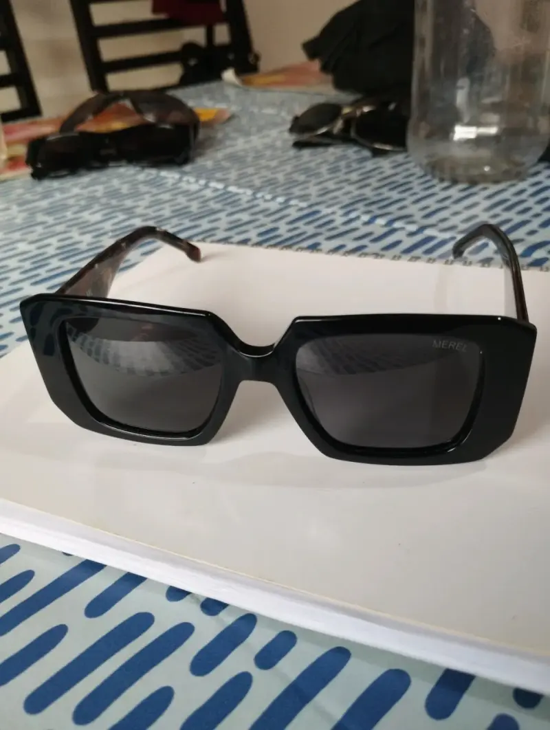 Gafas de Sol Cuadradas Negras Modernas, Merel. - 2