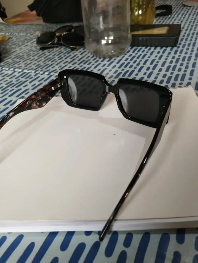 Gafas de Sol Cuadradas Negras Modernas, Merel. - 5