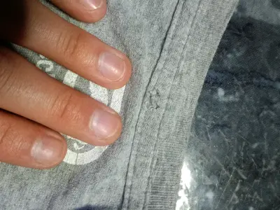 Polera Ecko Unltd gris con logo estampado - miniatura 4