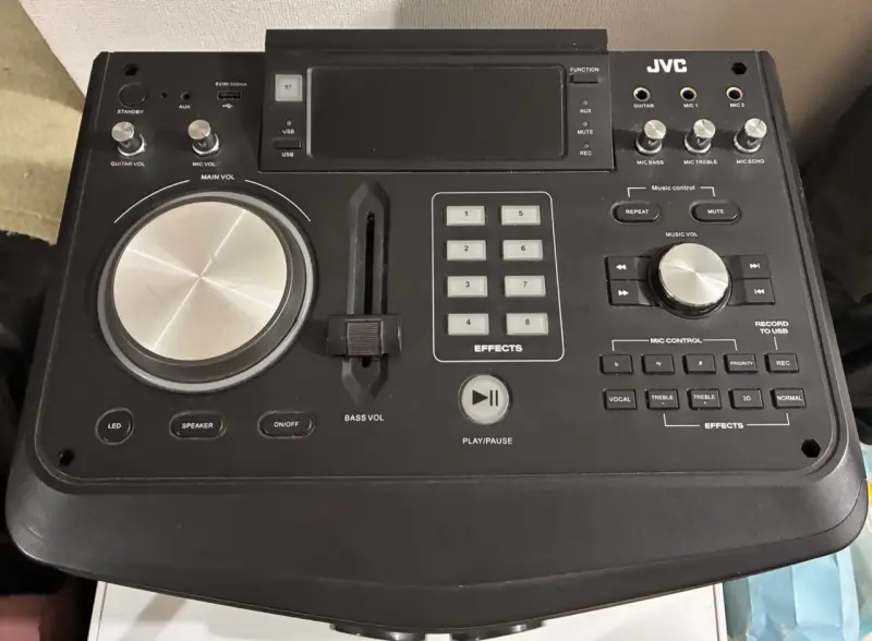 Parlante JVC con Controlador DJ Integrado - 3