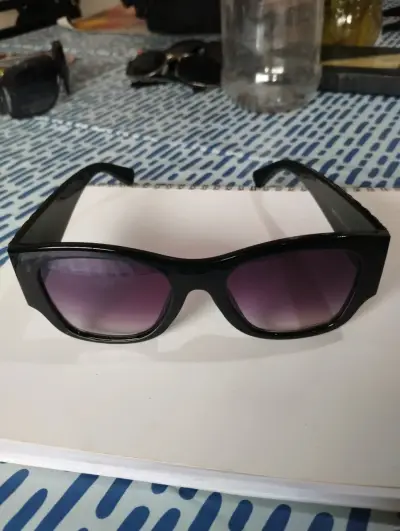 Set de 3 gafas de sol estilo moderno - miniatura 3