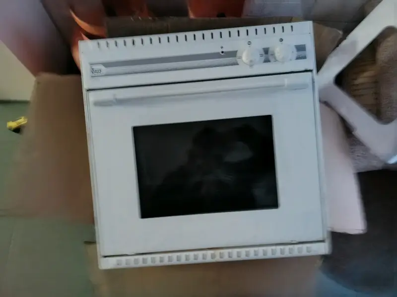 Horno empotrable blanco Teka en buen estado - 1