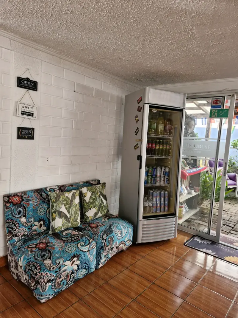 Refrigerador vertical Bozzo R-14 para bebidas - 2
