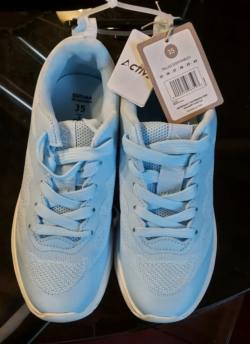 Zapatillas deportivas celestes con espuma de memoria - 1