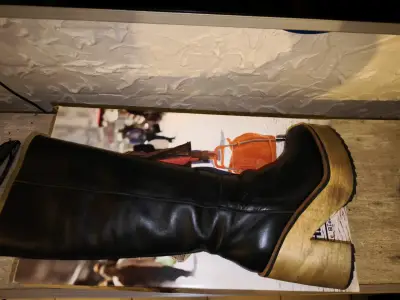Botas de cuero negro 16Hrs. - miniatura 1