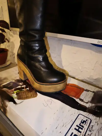 Botas de cuero negro 16Hrs. - miniatura 2