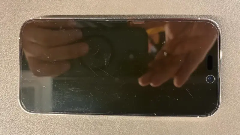 iPhone 14 Pro - 128 GB - 5