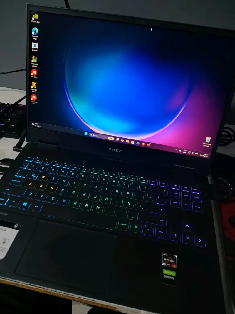Laptop HP Omen Ryzen 7 4800H 16GB RAM - 2
