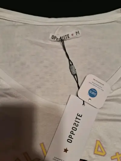 Polera Blanca con Estampado de Rosa OPPOSITE - miniatura 2