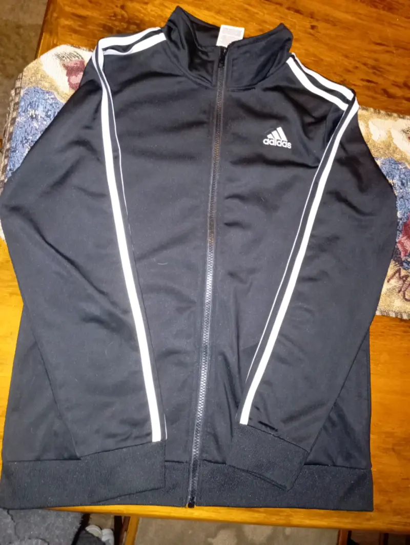 Chaqueta deportiva negra Adidas con rayas blancas - 3