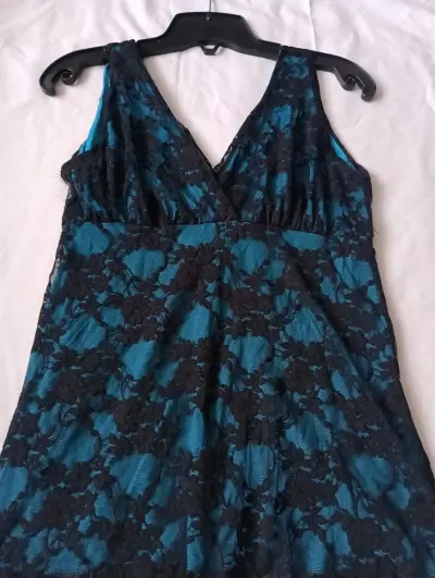 Vestido de encaje - miniatura 3