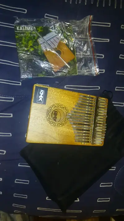 Kalimba de Madera RMX 17 Llaves - miniatura 4