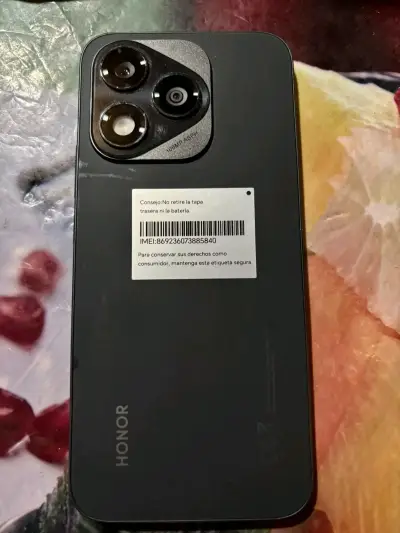 Smartphone Honor con cámara de 100 MP - miniatura 1