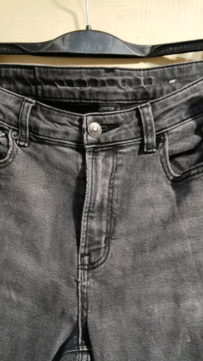 Jeans negros American Eagle para mujer - miniatura 2