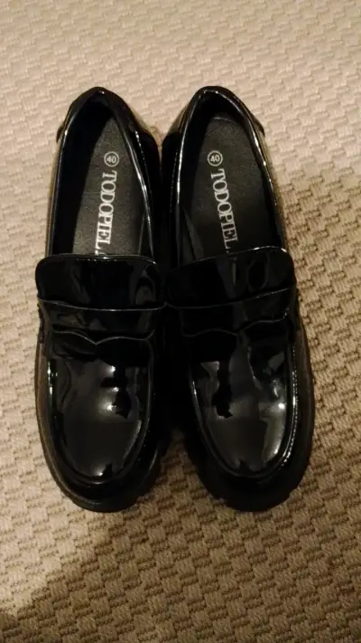 Zapatos de charol negros Todopiel talla 40 - miniatura 1