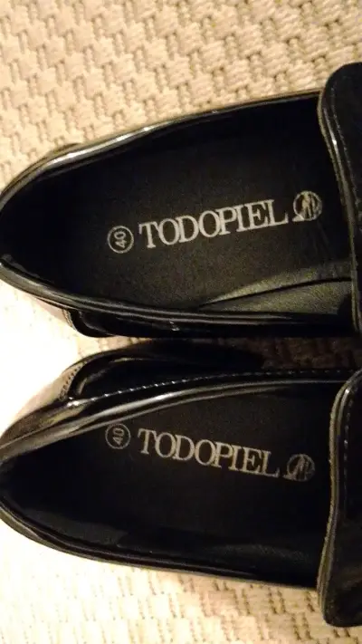 Zapatos de charol negros Todopiel talla 40 - miniatura 2