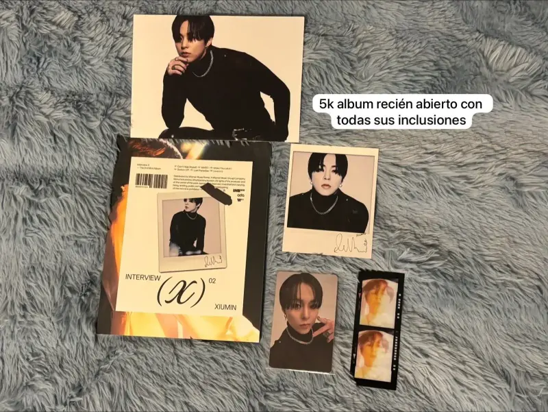 Álbum K-pop Xiumin con inclusiones - 1