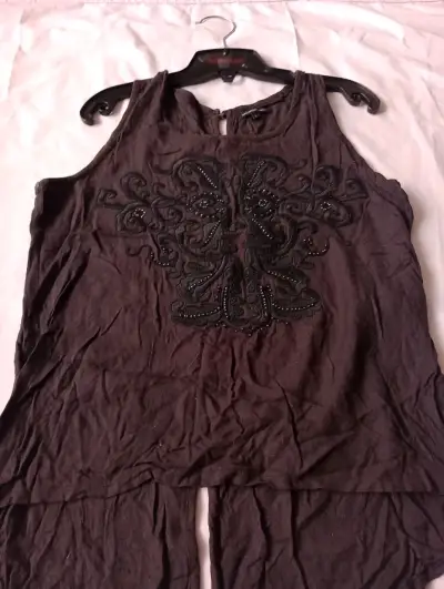 Blusa sin mangas - miniatura 1