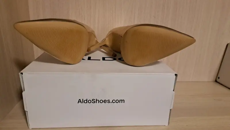 Zapatos de Tacón Dorados Aldo Elegantes - 4