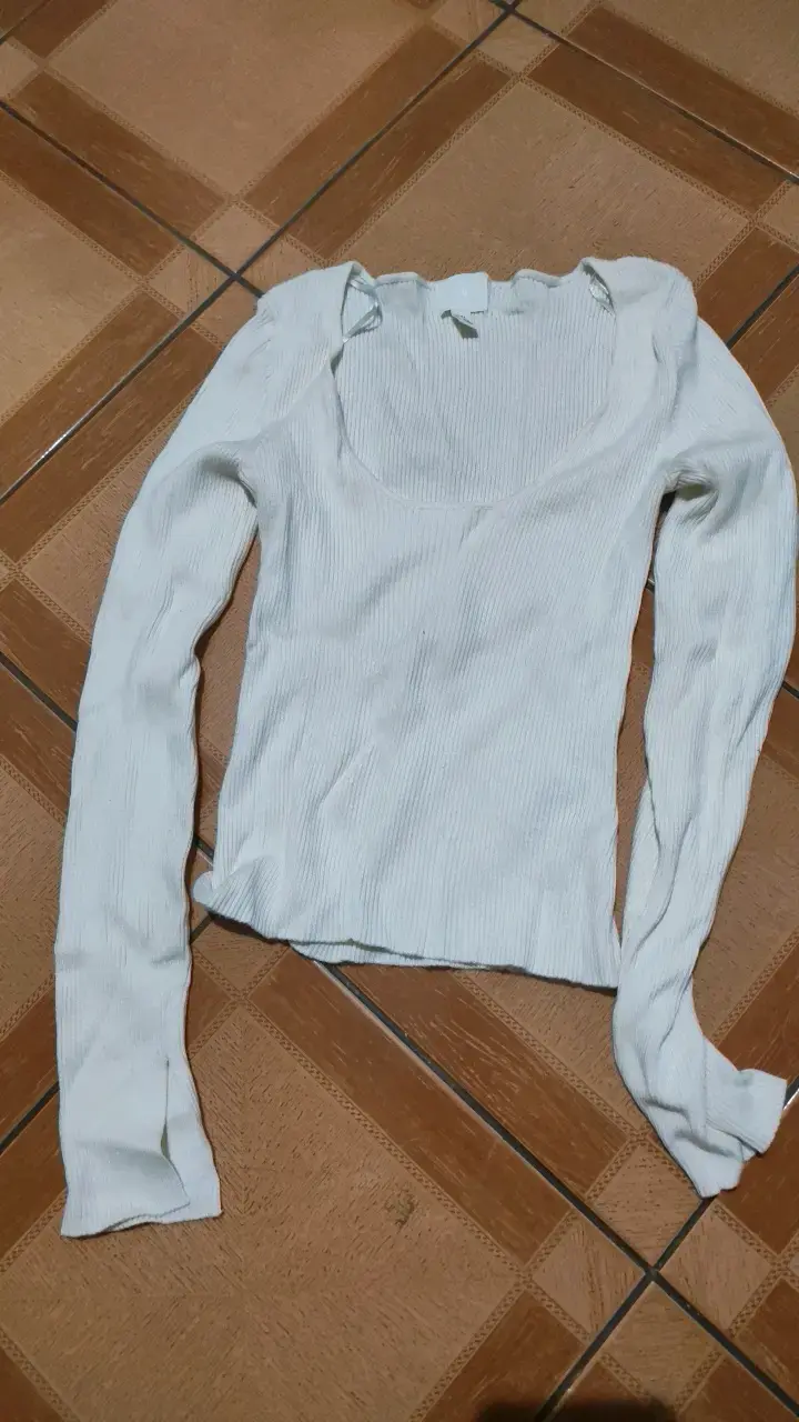 Polera blanca de manga larga H&M