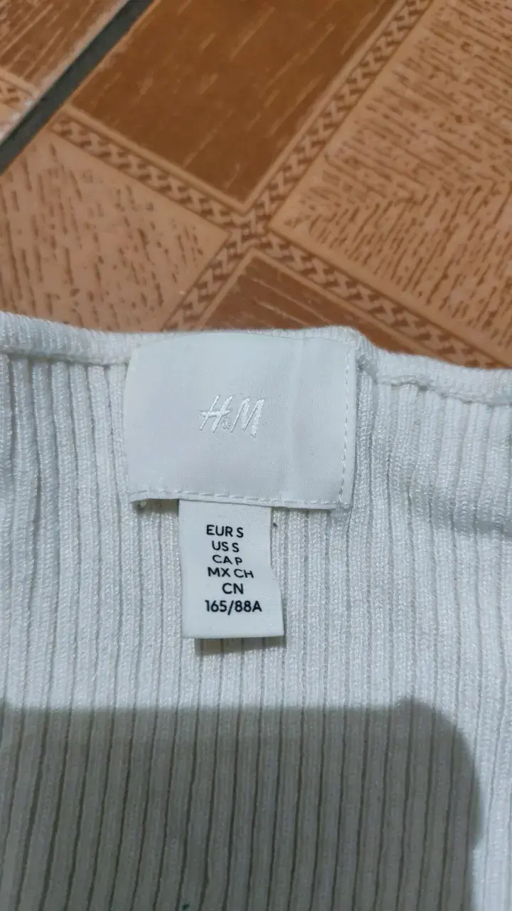 Polera blanca de manga larga H&M - 3
