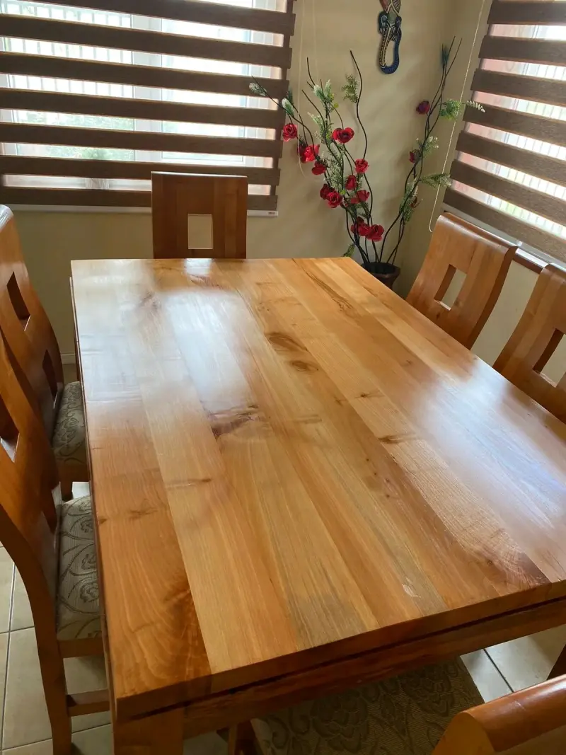 Juego de Comedor de Madera Rauli con 6 Sillas - 1