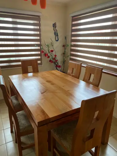 Juego de Comedor de Madera Rauli con 6 Sillas - miniatura 2