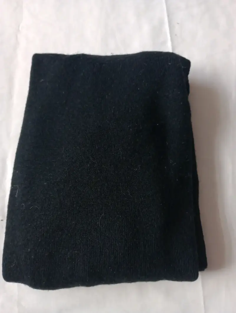Suéter negro - 4