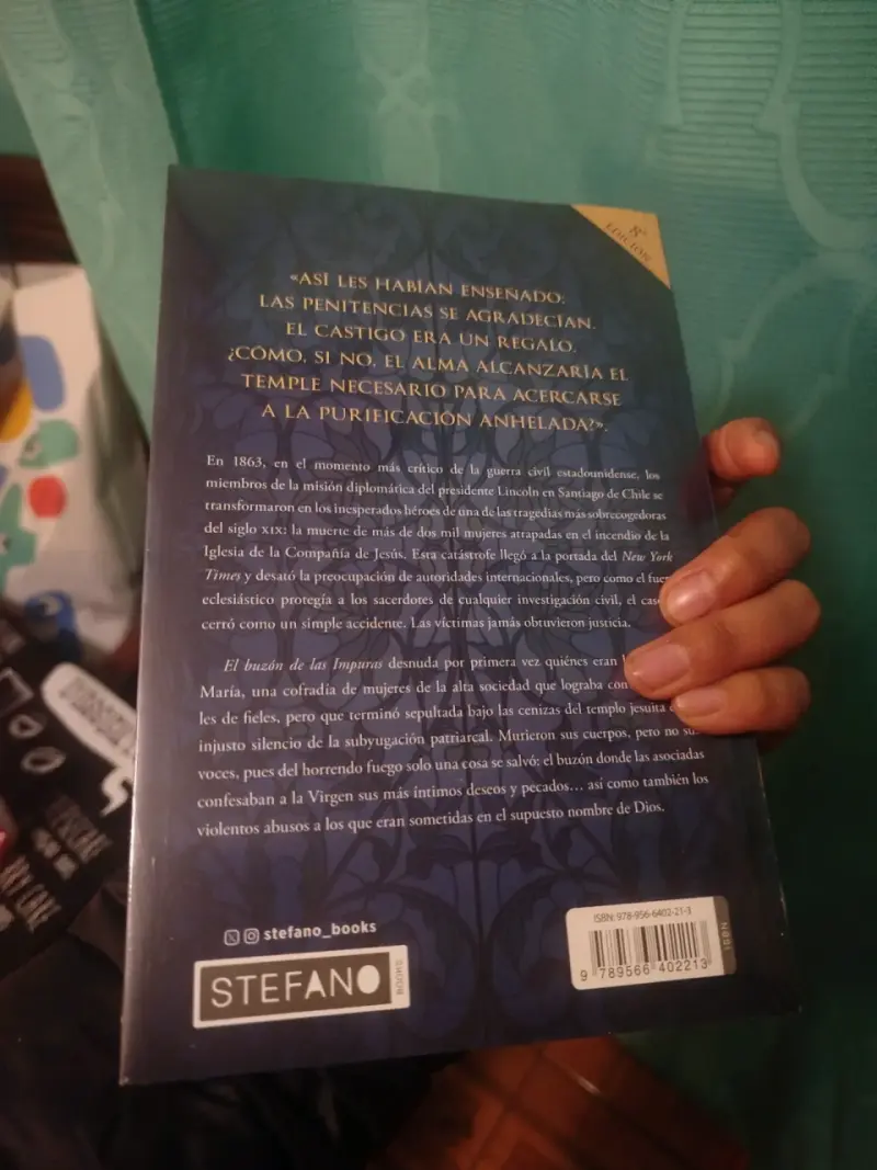 Libro 'El Buzón de las Impuras' de Francisca Solar - 3